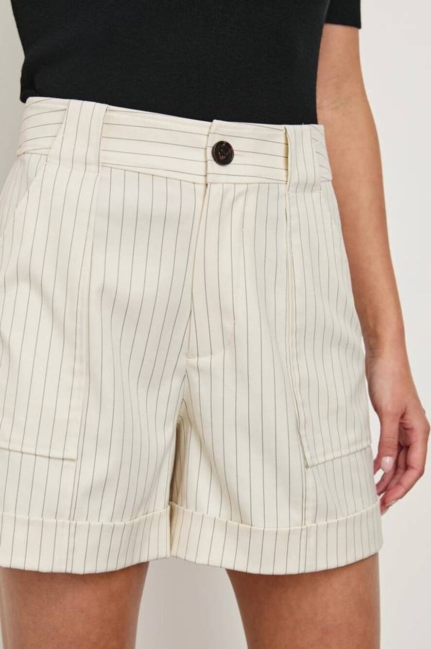 Rails Maryam Short in Birch Pinstripe 6 NWT Suiting Minimalist Quiet Luxury Chic - Picture 1 of 7